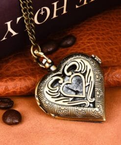 Quartz Watch Retro Hollow Heart-shaped Pocket Watch With Diamond