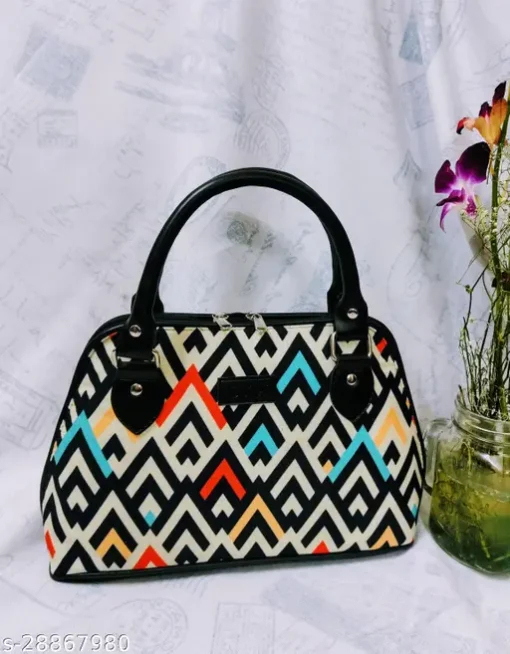 Cute Little Essential Handbag with Zip-Top Closure - Image 4